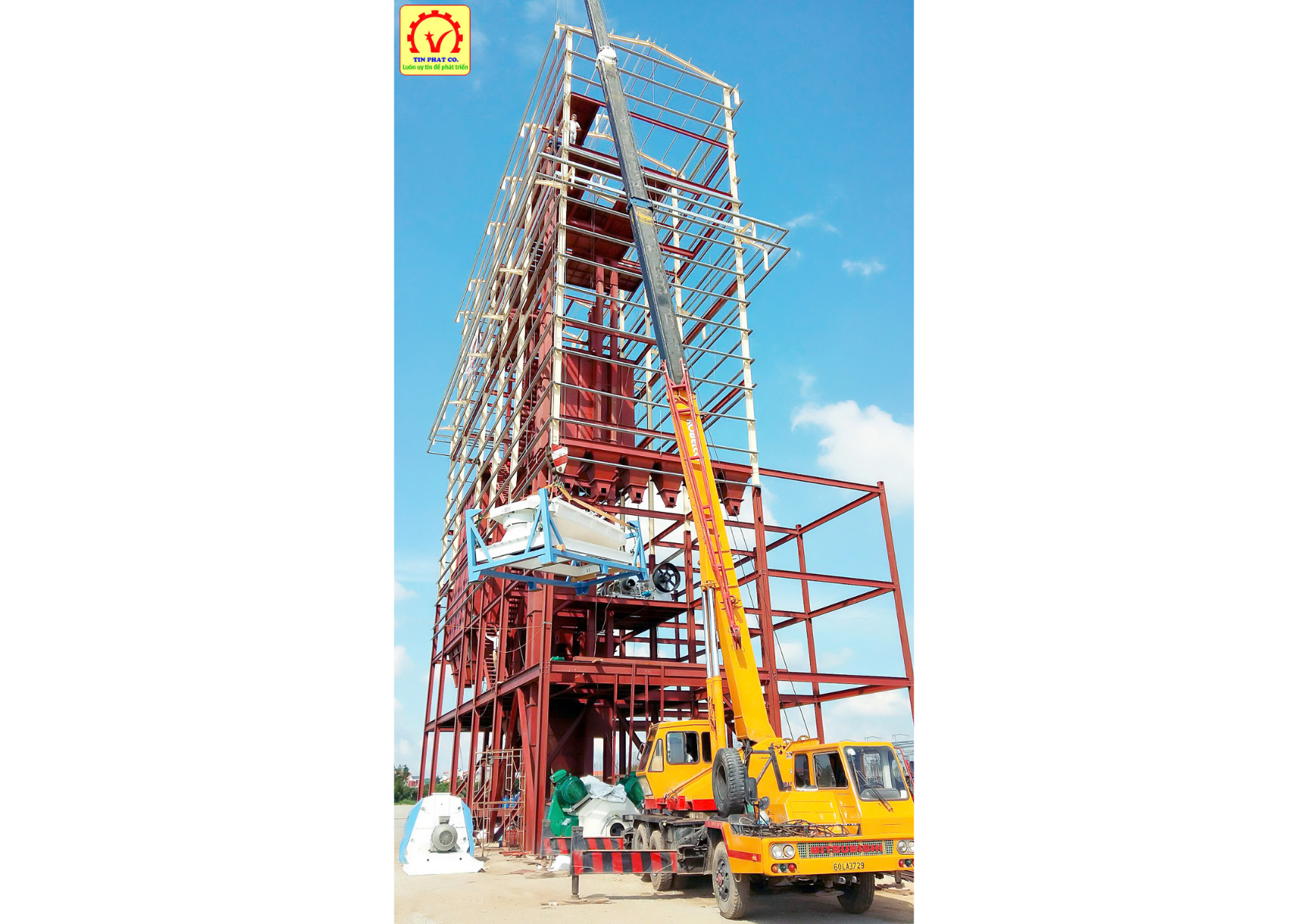 Việc tính toán và thi công kết cấu thép chính xác đảm bảo công trình chịu đựng được các rung động cường độ cao.